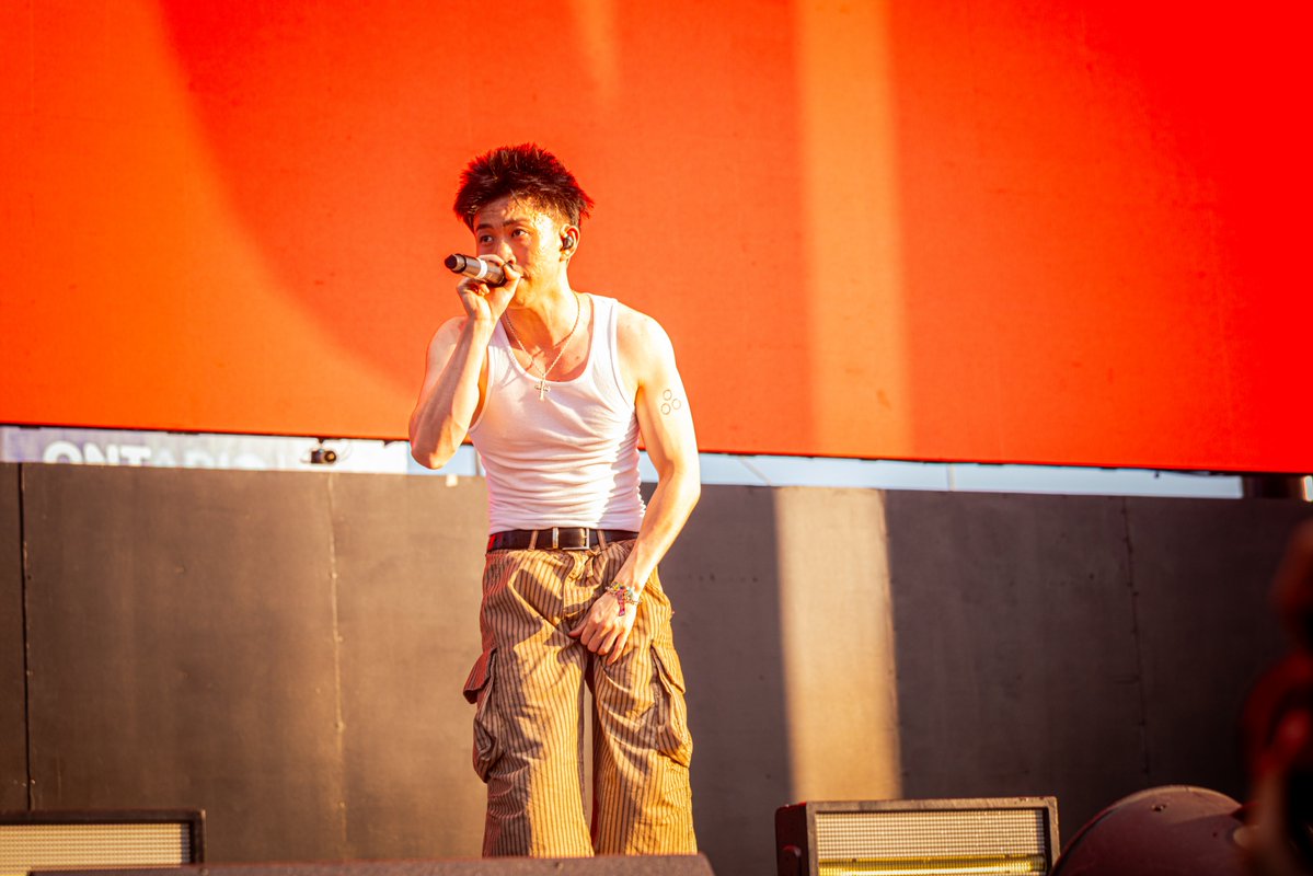 BritneyRindom's tweet photo. βοΈ HITC LA 2026 βοΈ
@richbrian is a familiar face at Head In The Clouds, and seeing him back at the Rose Bowl just feels right. βοΈ
More coming soon to @KFuseEnt
#K_Fuse #HITC #88RISING #SoundLovers #RichBrian https://t.co/EjZZSSKj08