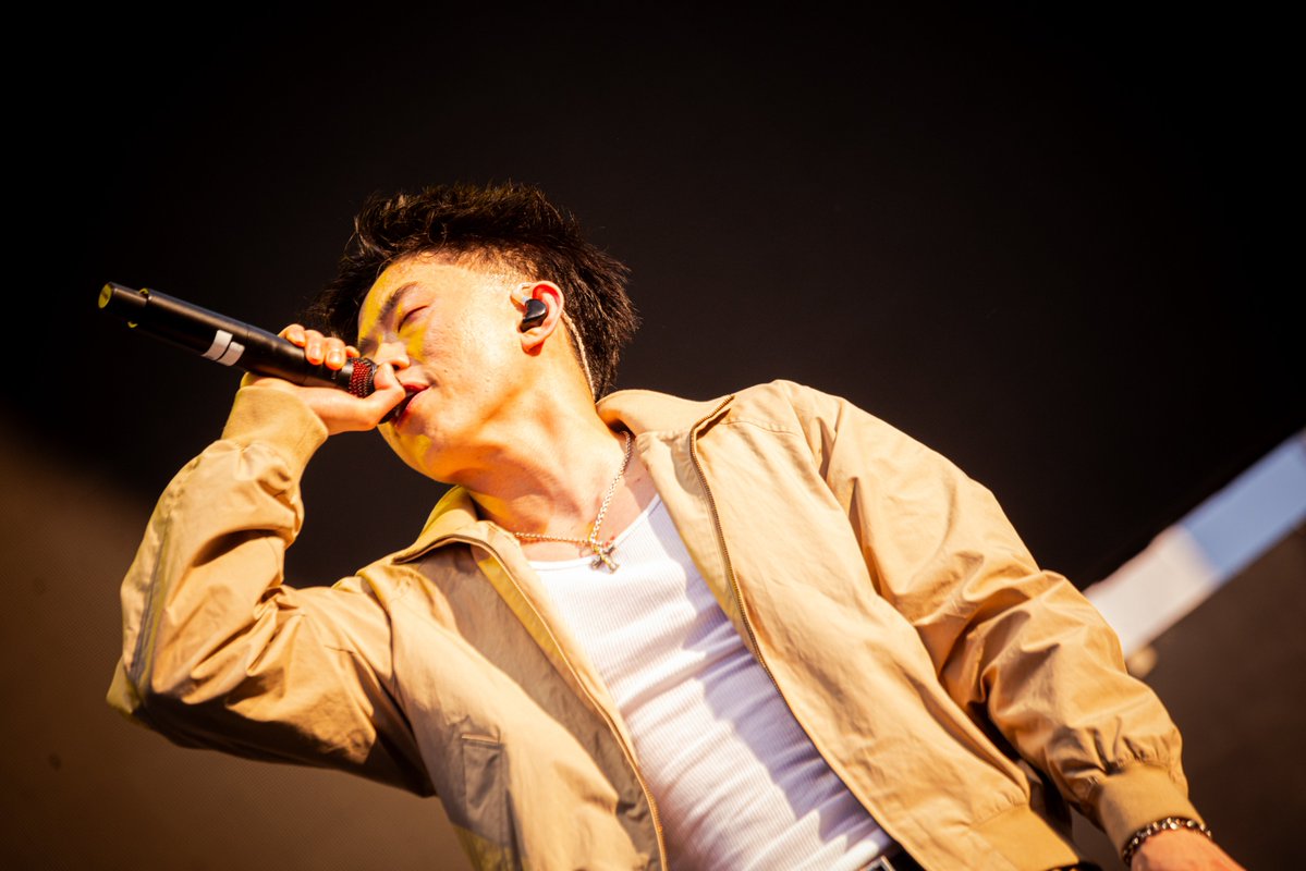 BritneyRindom's tweet photo. βοΈ HITC LA 2026 βοΈ
@richbrian is a familiar face at Head In The Clouds, and seeing him back at the Rose Bowl just feels right. βοΈ
More coming soon to @KFuseEnt
#K_Fuse #HITC #88RISING #SoundLovers #RichBrian https://t.co/EjZZSSKj08