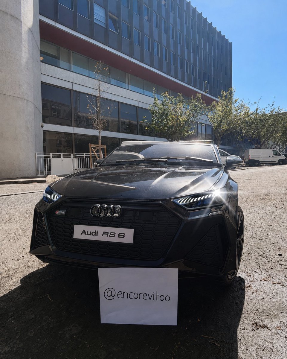 encorevitoo's tweet photo. Pour fêter les 47000 abonnées j’offre ce magnifique RS6 de 620 chevaux à un gars parmi les likes (me remerciez pas les gars) https://t.co/KkrukSTvYG