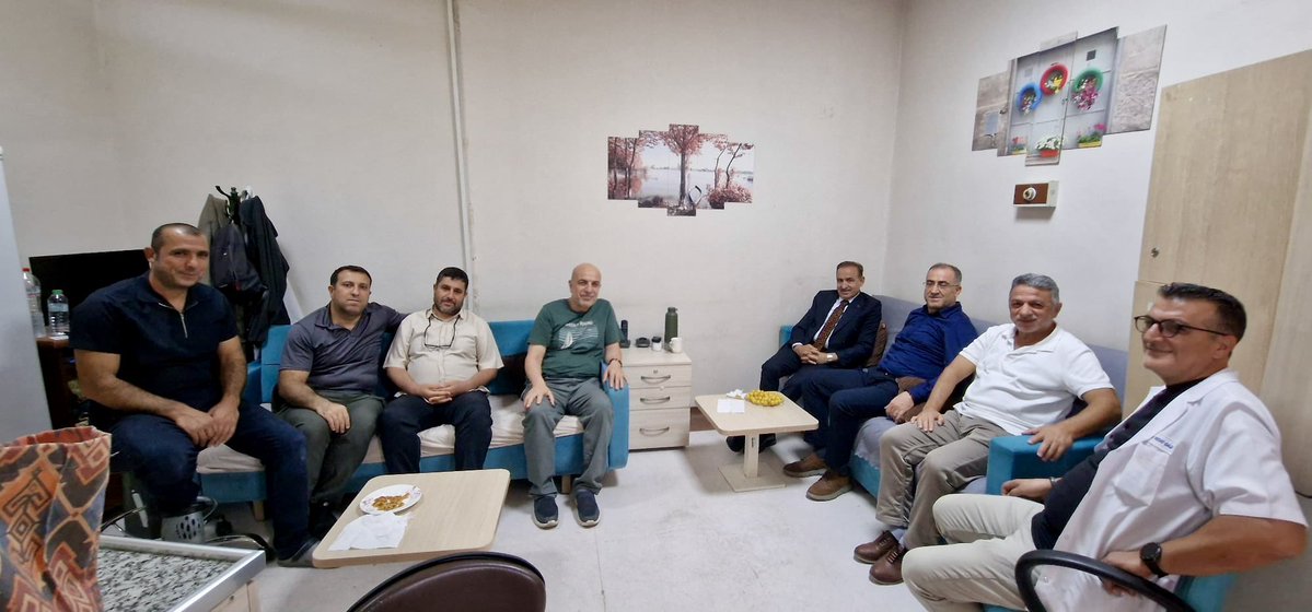 EminVaran12's tweet photo. Türk Sağlık-Sen Şube Başkanımız Sayın Sadık Anşin’i ve kıymetli sağlık çalışanlarımızı ziyaret ederek bir araya geldik. Sağlık camiamızın talep ve beklentilerini dinleyerek samimi bir sohbet gerçekleştirdik.

Başkanımıza ve fedakârca görev yapan tüm sağlık çalışanlarımıza misafirperverlikleri için teşekkür ediyor, çalışmalarında kolaylıklar diliyorum. 
@dbdevletbahceli @MHP_Bilgi @MetinKeskinMHP @mhpbingolmhp