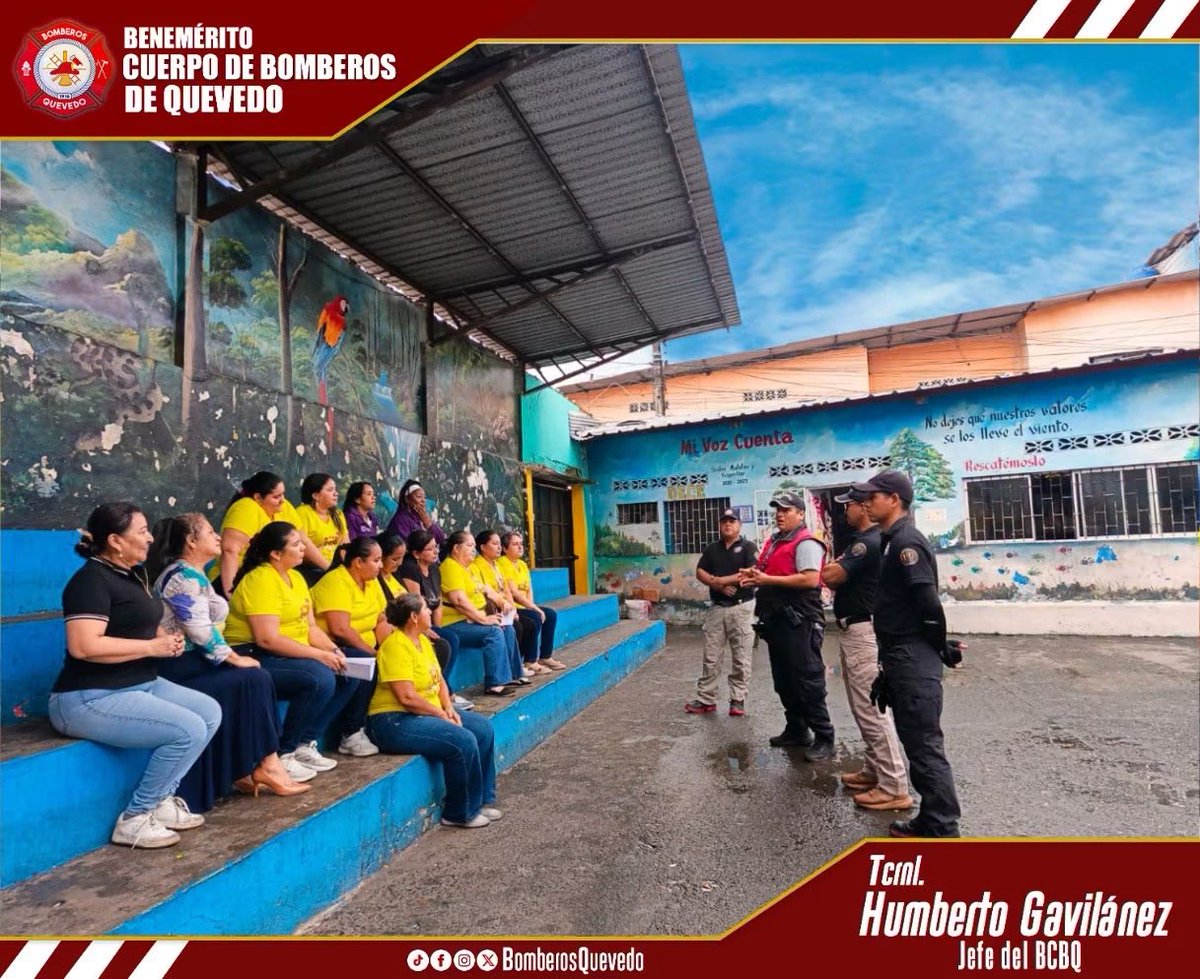 Bomberos_Queve's tweet photo. 🚒📚 El Benemérito Cuerpo de Bomberos del Cantón Quevedo realizó una jornada de capacitación y simulacro en la Unidad Educativa Carlos Julio Arosemena, fortaleciendo los conocimientos y la preparación de la comunidad educativa ante posibles emergencias. 🚨🧯

#BomberosQuevedo https://t.co/KZcy8akjGi