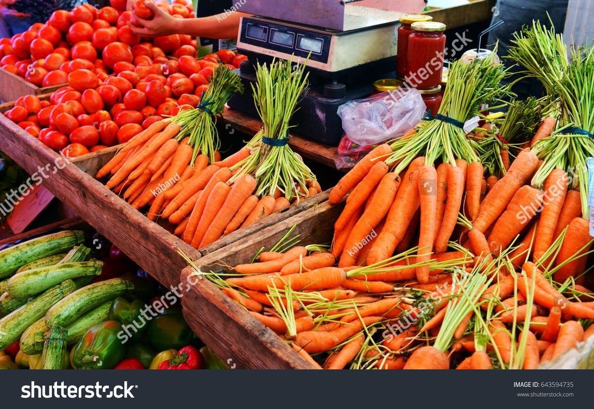 Hcb11rPDKDiKWPR's tweet photo. Fresh organic carrots, cherry tomatoes u0026 basil on sale at our neighborhood market today! Grab these for your salad u0026 pasta—super flavorful u0026 budget-friendly ， https://t.co/iWevMUpn6u