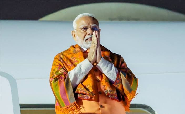 _kumbhkaran's tweet photo. हौंसला मत टूटने देना इस महामानव का, चीनी क्या एक दिन ये देश गेहूं-चावल भी आयात करेगा!! 🤗 https://t.co/aBOh0NkH4X