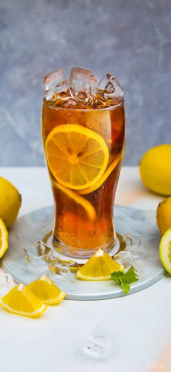 diniaizzarianti's tweet photo. Make iced honey lemon tea in 2 mins: steep black tea, squeeze  lemon, add 1 tsp honey, top with ice u0026 stir. Refreshing summer sip! https://t.co/JlQ13bSraO
