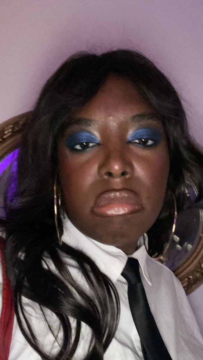 robertpIante's tweet photo. je me rajoute #fdctwt
vous n’avez pas besoin de connaître mon prénom mais vous le verrez partout bientôt 😋
27
fan since 2021
saw them live 6 times
fav album : dogrel
fav song : nabokov / favourite
fav member : deego https://t.co/eXKNPdTAcb