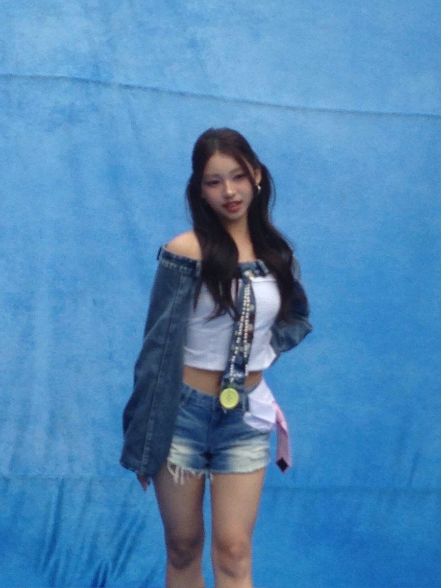 kkiiyee31's tweet photo. 거기케이크집막내가그렇게예쁘다면서?
#아워벌스데이 #키라라 #OURBIRTHDAY #KILALA https://t.co/x5YUFb34C5