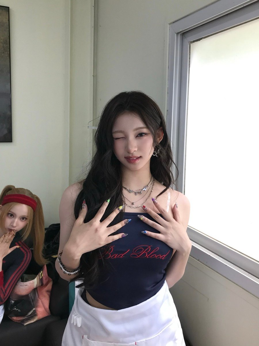 kkiiyee31's tweet photo. 거기케이크집막내가그렇게예쁘다면서?
#아워벌스데이 #키라라 #OURBIRTHDAY #KILALA https://t.co/x5YUFb34C5