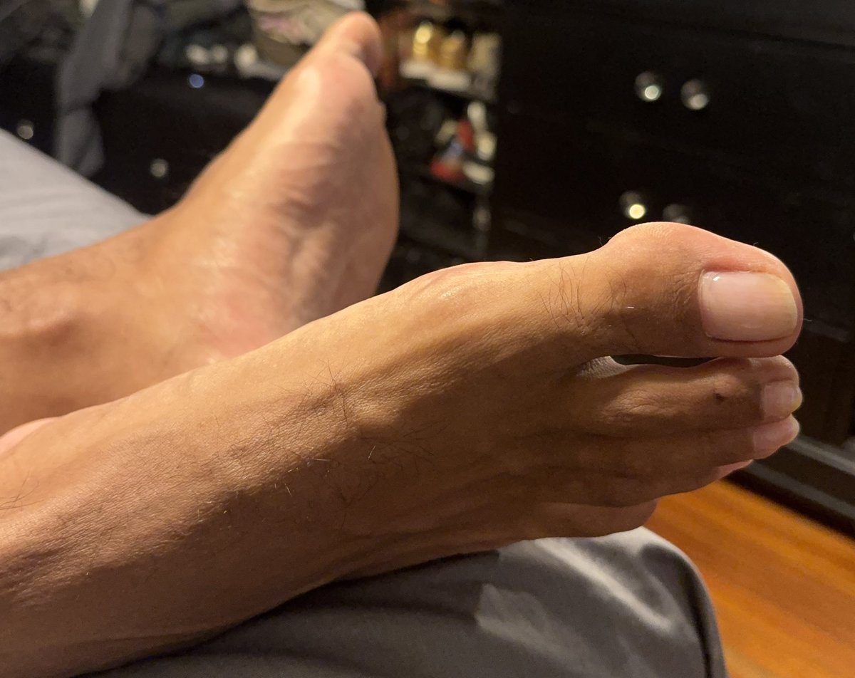 PapiPies's tweet photo. New Content On Feet Finder 

#Feet #FeetPic #FeetDaddy #feetsellers #FootCare #feetfetıshly #footfetısh #feetforsale #footkink #feetfindom #CustomPackaging #RT #Barefoot #BarefootBeauty #Toes #Soles https://t.co/Lsqh21XlQl