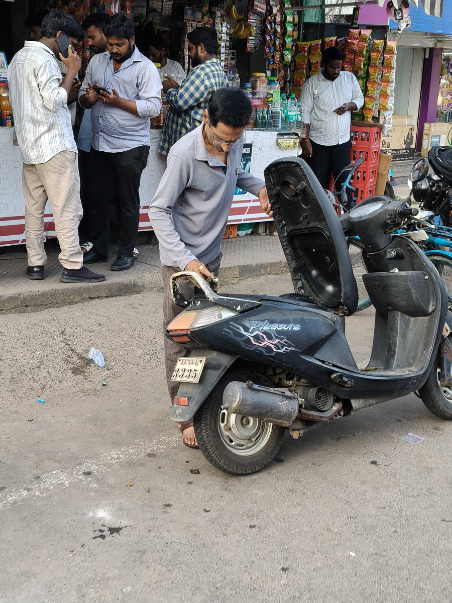 BKC22002's tweet photo. @PoliceVzm sir. People are neglecting no parking boards. Near SVN hotel https://t.co/5dVS4xcdf4