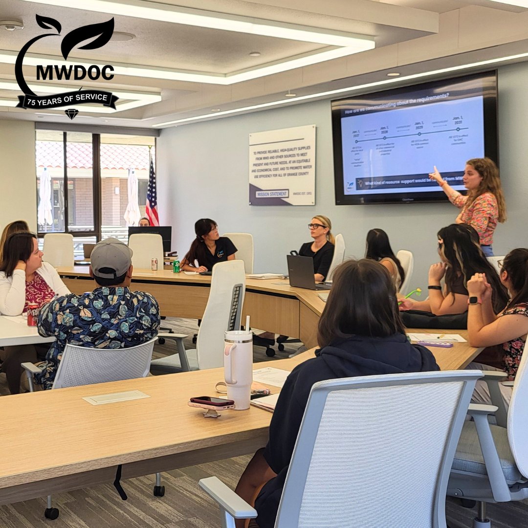 MWDOC's tweet photo. 💧 The OC Water Use Efficiency Workgroup met recently to discuss California AB 1572, which bans the use of #DrinkingWater for irrigating decorative grass on commercial, institutional, and industrial properties in California starting 2027.

Learn more: https://t.co/KZ0bEElS09 https://t.co/PqdmSQudZa