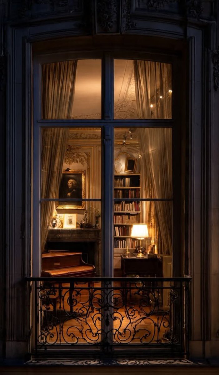 Pergament_F's tweet photo. One of the best pleasures in life is to read a book in total silence.

Good night https://t.co/eUZeebTsST