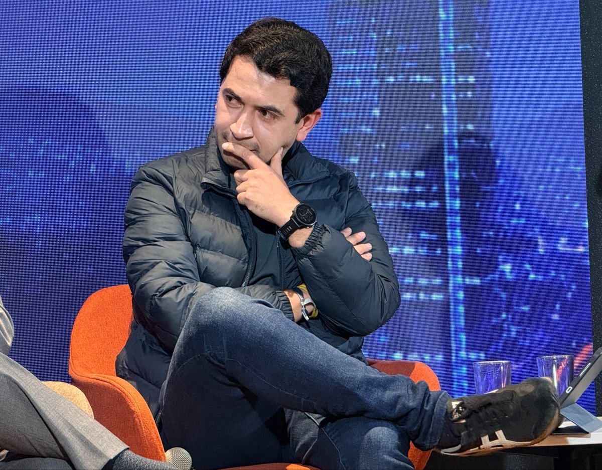 ConcejoDeBogota's tweet photo. #ForoTributaria | @HERACLITOL rechazó la reforma por no responder a las necesidades sociales de Bogotá. @Danielbricen cuestionó el aumento de impuestos y su impacto en la inversión y el sector fintech. @Maluvillalba, la calificó como un ajuste responsable del Distrito. https://t.co/p1Z8jStKWP