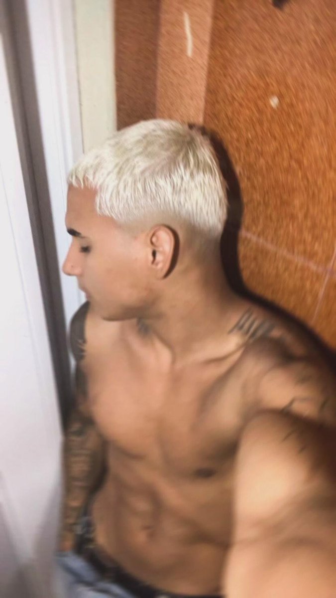 _mateusrangell's tweet photo. Loirinho 😏🫠 https://t.co/atPR7dzuhI