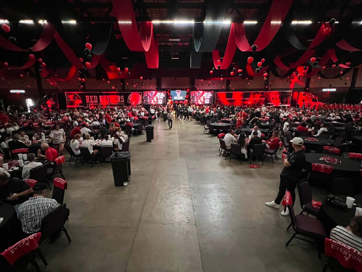 jrileywx's tweet photo. The 2026 Texas Tech Kickoff Luncheon is underway! Excited to hear that the student section is officially being renamed ‘The Jones Student Section’ at Galaxy Stadium! #WreckEmTech #GunsUp
📸: @CollieronTV https://t.co/0340lO396J