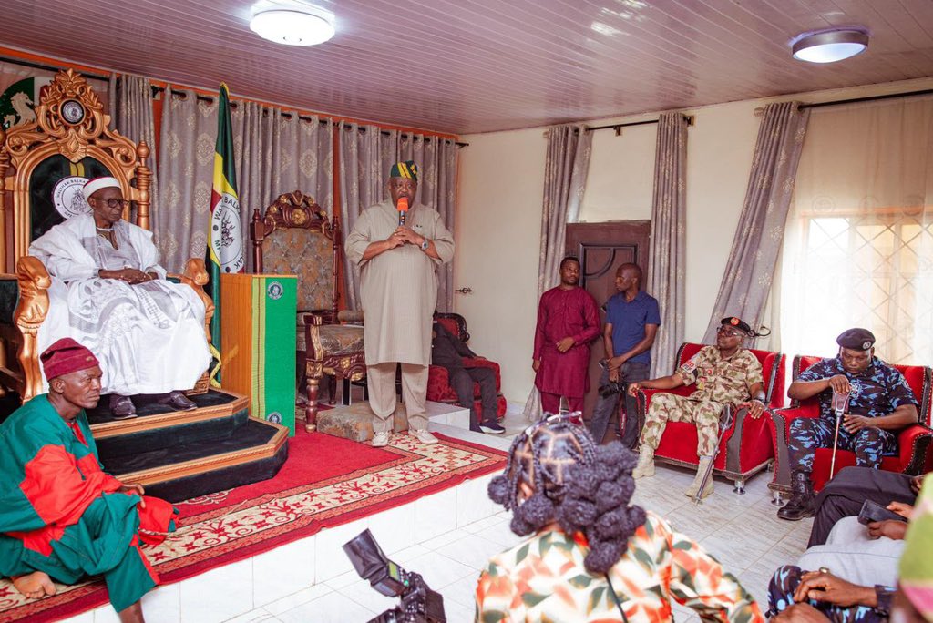 DOPA_PLSG's tweet photo. GOVERNOR MUTFWANG VISITS ATTACK COMMUNITY IN MANGU, CONDOLES BEREAVED FAMILIES, EXPRESSES DETERMINATION TO PROTECT PLATEAU HERITAGE

...Says the Attack is an Attack Directly on His Person

The Executive Governor of Plateau State, His Excellency, Barr. Caleb Manasseh Mutfwang, has visited the people of Bin Mper Community in Kombun District of Mangu Local Government Area, following the deadly attack on the community on Tuesday, August 18, 2026, which claimed lives and left others injured.

Governor Mutfwang, while addressing the people of the community, particularly women, expressed deep pain and sympathy over the tragic incident, describing the attack as barbaric, senseless and unacceptable.

He said the loss of innocent lives was not only an attack on the affected community but also a direct affront to his person and the collective resolve of the Plateau State Government to protect the lives and property of its citizens.

The Governor assured the people that his administration would adopt additional strategies and strengthen existing security measures to prevent further attacks on vulnerable communities, stressing that the government would not relent in its determination to secure the state and create an environment conducive to the prosperity and well-being of its people.

He said the attack occurred at a time when the government had reviewed its security architecture in collaboration with security agencies, including the new General Officer Commanding 3 Division, Nigerian Army, and other relevant authorities, with a renewed focus on protecting lives and property and preventing attacks on vulnerable communities.

“This is not an attack on the community alone; it is an attack on me. I pray that God will grant you peace and comfort. The police have said that some persons have been arrested, and we will follow the matter to its logical conclusion.

“We will do everything within our powers to ensure that you remain on your land. Nobody will take over your land,” the Governor assured.

Governor Mutfwang condoled with the families of those who lost their loved ones in the attack and prayed for the speedy recovery of those who sustained injuries, assuring the affected community that the government would continue to stand with them in their moment of grief.

He commended the courage, resilience and patriotism of Plateau youths who have continued to support efforts to safeguard their communities, urging them to remain peaceful, vigilant and law-abiding while working closely with constituted authorities.

The Governor emphasised that the fight against insecurity requires unity and strong collaboration among communities, traditional institutions, government and security agencies. He expressed confidence that, through collective resolve and sustained security operations, Plateau State would prevail over banditry, terrorism and other criminal elements threatening the peace of the state.

Earlier, Governor Mutfwang received a security briefing from the General Officer Commanding 3 Division, Nigerian Army, where he called for more proactive, intelligence-driven and coordinated measures to protect vulnerable communities and prevent attacks before they occur.

The Governor also paid a sympathy visit to the Mishkagham Mwaghavul, His Royal Highness, Da. John Putmang Hirse, where he condoled with the bereaved families and the entire Mwaghavul Nation over the tragic incident.

He assured the traditional ruler and the people that he would never let them down, stressing that his administration remained resolute in its determination to defeat banditry and all forms of criminality in the state.