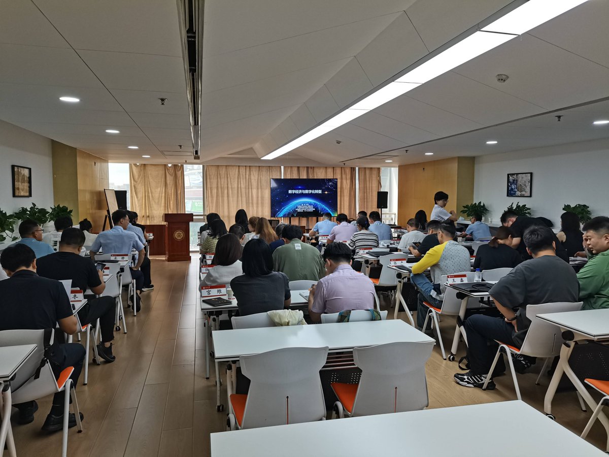 KaylaLecy's tweet photo. Great to share insights on modern data analytics at today’s industry workshop! Thanks to all participants for the engaging discussions. https://t.co/v83Hj8bGhb