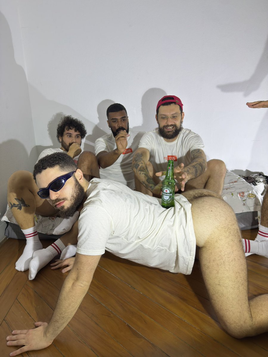 apto1205's tweet photo. ANIVER 1205 🎂🔥

SÁBADO, bora comemorar 1 ano de sexo, liberdade e boa música! Serão 10 horas de festa! 

📍 R Achilles Orlando Curtolo, 649
21h - 7h

Link de ingressos nos comentários 👇🏽 https://t.co/h0CCtnRYOr