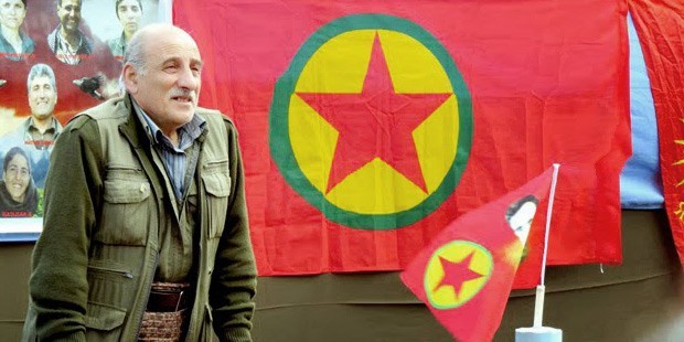 nucehah32's tweet photo. 🚨Duran Kalkan: Komünler, sosyalizmin yeşerdiği toprak olacak

📌Komünün ekonomik boyutunu “Herkesten yeteneğine göre, herkese ihtiyacına göre” ilkesiyle tanımlayabiliriz

📌Böyle bir komün sisteminde hiç kimse aç, yoksul ve açıkta kalmaz

Yazının tamamı👇
https://t.co/lfutC3BmqZ https://t.co/g3D53VkjnL