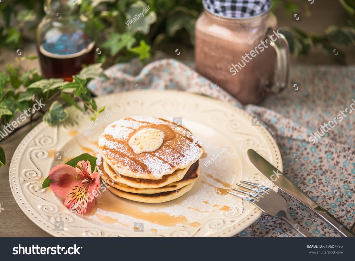 itsbernLyn's tweet photo. Just made fluffy homemade buttermilk pancakes drizzled with warm maple syrup—cozy weekend brunch win! ， https://t.co/C6aIS7NAp2