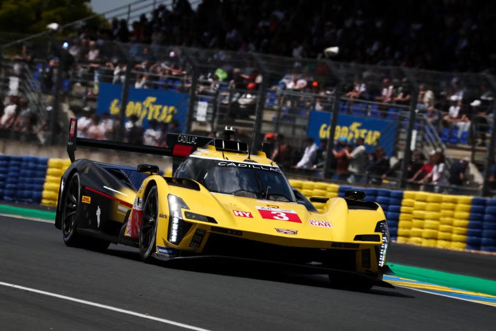 NotFifthGear's tweet photo. I miss the yellow Chip Ganassi Cadillac https://t.co/3WFuDI1hv8