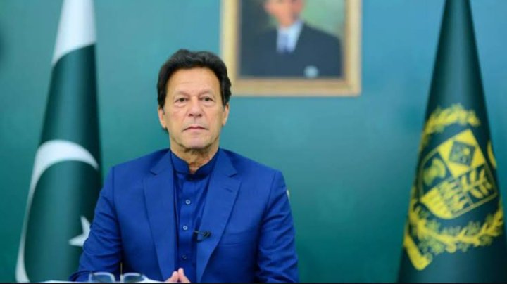 ToobaKibria's tweet photo. صرف ہسپتال منتقلی سے جو ماحول بن گیا ہے، جس دن عمران خان رہا ہوگا وہ منظر صدیوں تک یاد رکھا جائے گا۔
#ہر_دل_سے_دعا_خان_کے_نام
#خان_کی_واپسی_ناگزیر_ہے
#لندن_کون_بھاگا_تھا_نام_بتاؤ
#ImranKhan https://t.co/Im0SUVxuZ4