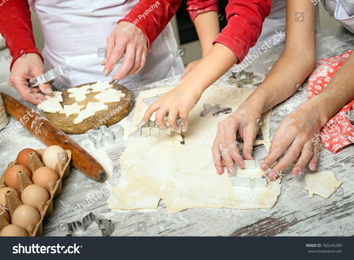 3bvUSmfjqbGY29w's tweet photo. Quiet weekend with my favorite people, baking cookies and laughing until our sides hurt. These small moments make my heart full.， https://t.co/YjCClt1EkO