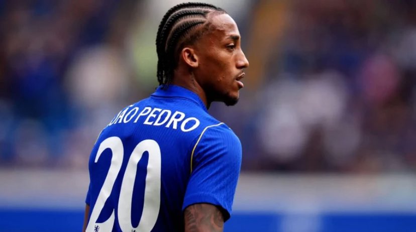 Tolasport1r's tweet photo. 🚨🔵🇧🇷 JOÃO PEDRO SIGNS NEW CHELSEA DEAL!

João Pedro has officially signed a new long-term contract with Chelsea, keeping him at Stamford Bridge until 2032. ✍️💙 https://t.co/vDdnvwA3Fz