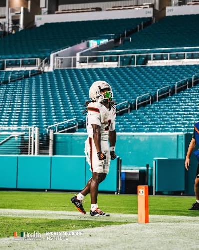 NHar_Holmes2029's tweet photo. AGTG After a great conversation with @dtrain2901 I have received an offer to the University of Miami
@SWiltfong_ @TomLoy247 
@samspiegs
@WillieLyles
@JabaraWilliams 
@Crosby_CougarFB https://t.co/h4p1oWqjM2