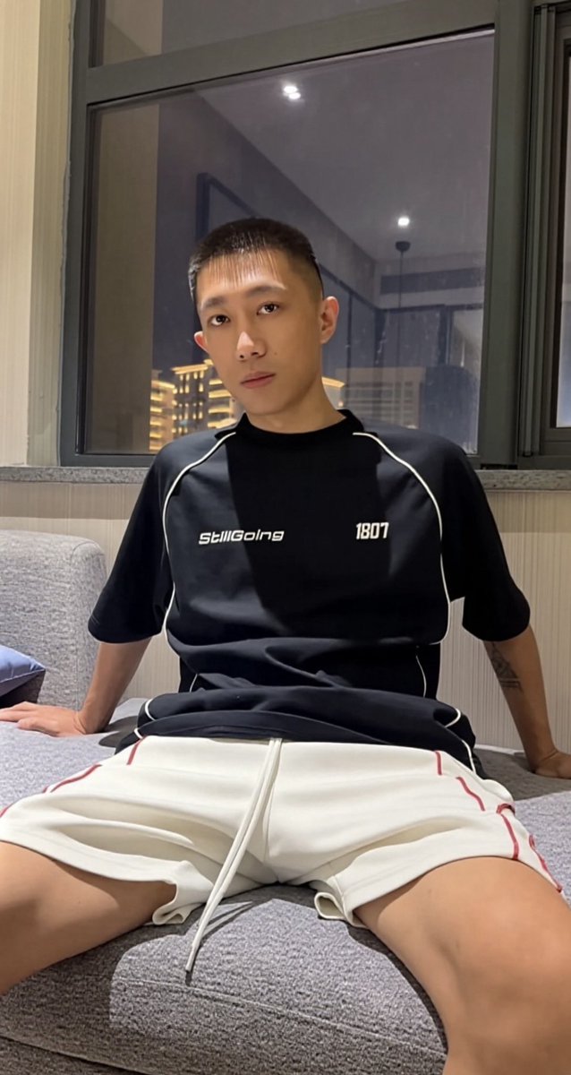 dbxs0422's tweet photo. 想你的风吹到了南昌🙋🙋 https://t.co/zuRGQv5SXT