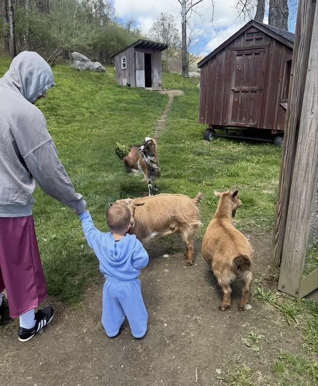 offmybieber's tweet photo. “a good dad” 🥹🥺 https://t.co/57TmfQ9mWX