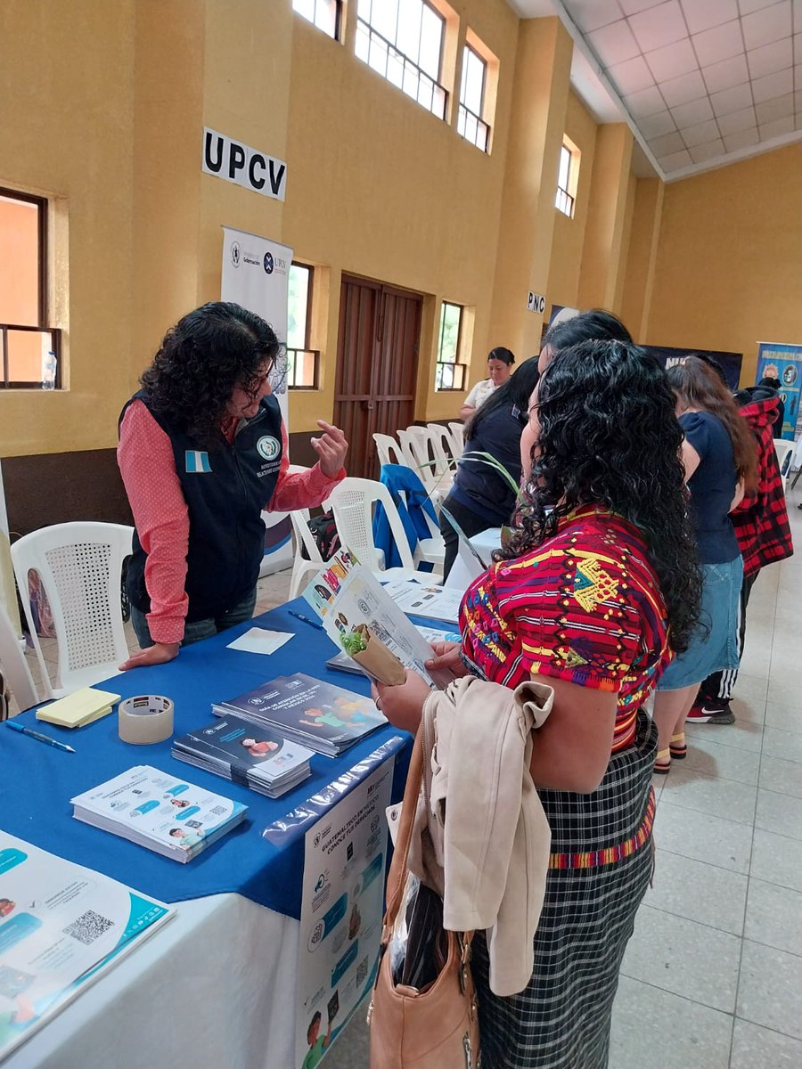 MinexGt's tweet photo. El @MinexGt participa en la #ExpoCAP brindando orientación sobre servicios de registro civil, asistencia y protección consular, así como atención de personas en condición de vulnerabilidad, fallecidos y procesos de localización.
Esta actividad forma parte de las acciones que se realizan en el marco del Consejo de Atención y Protección, un espacio de coordinación con enfoque en la prevención de la migración irregular.