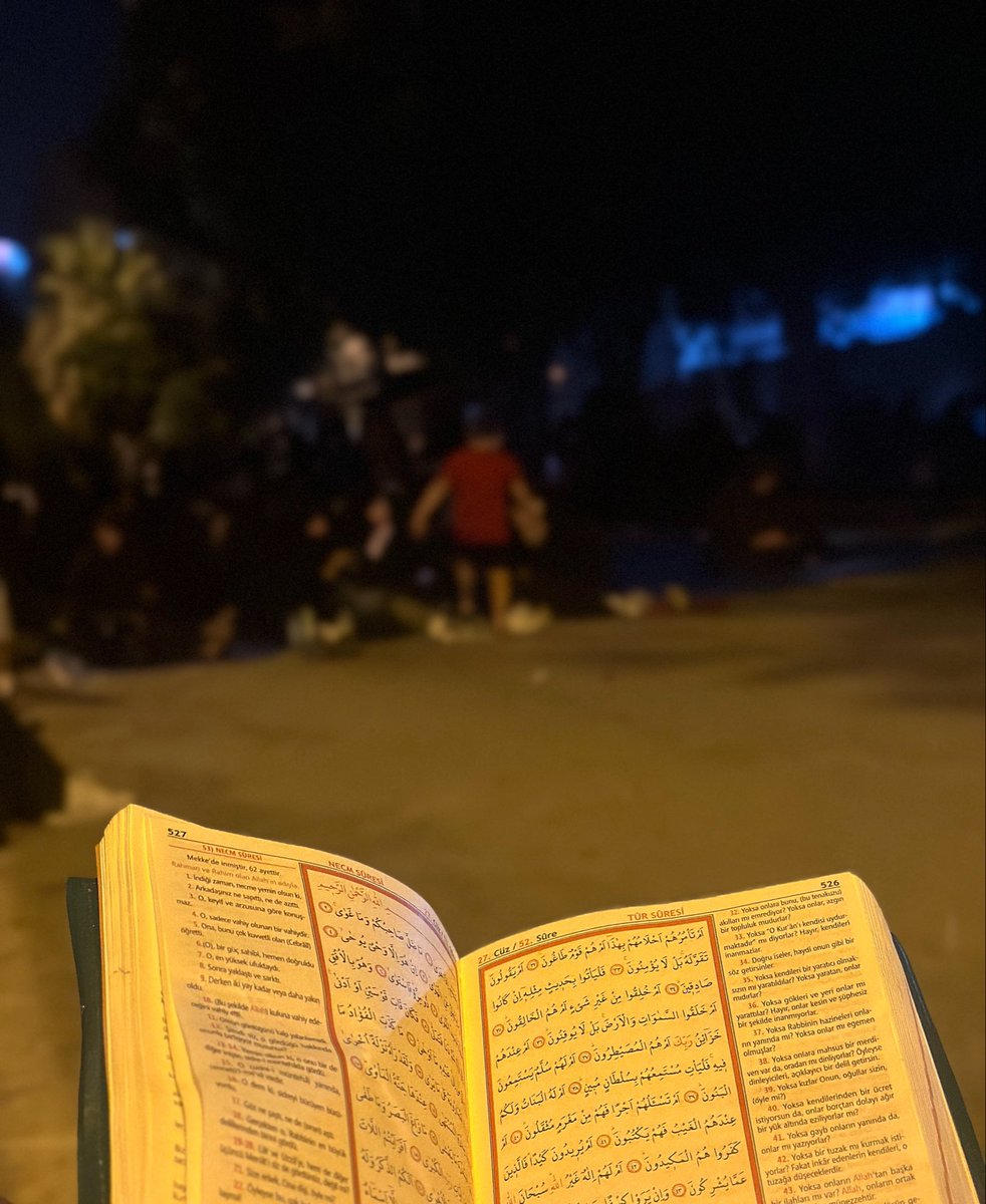 busracch's tweet photo. Böyle hocasına ve davasına bağlı bir cemaati YENEMEZSİNİZ Kİ!! 
NASIL YENECEKSİNİZ!! 

28Şubat Hortladı
#AdanaEmniyeti https://t.co/55SHCnUUZJ