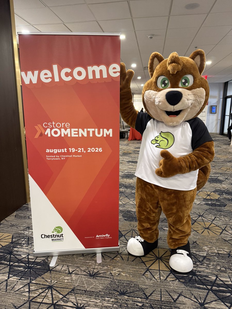 CStoreDecisions's tweet photo. S/O to Ricky for making an apperance at CStore Momentum!🐿️💚 #ChestnutMarket #CStoreMomentum2026 https://t.co/ALVSJUYcUW