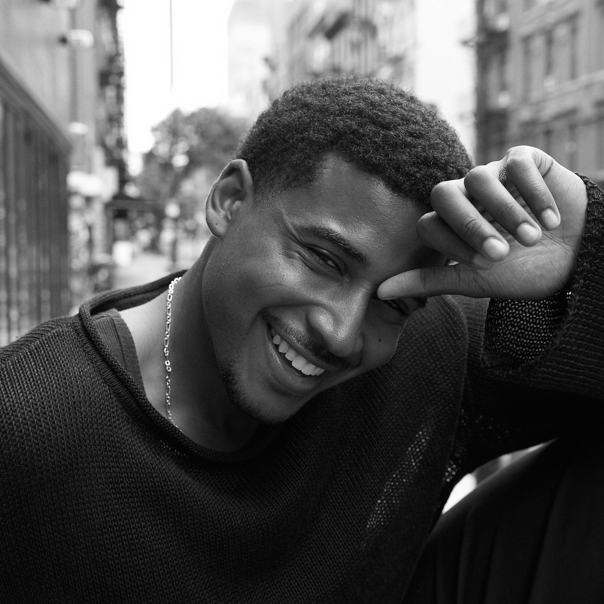 blackishpress's tweet photo. Michael Cooper Jr. with his beautiful smile in NYC. 📸 https://t.co/aPibj9jZCC