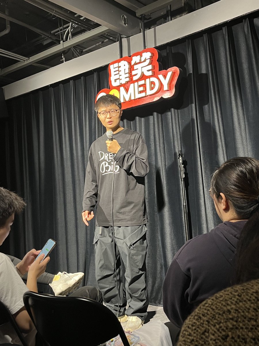 WandaTo87122387's tweet photo. Just bombed my first open mic set so hard, the barista at the café post-show asked if I was doing improv therapy instead of comedy. https://t.co/5qVxiT9I21