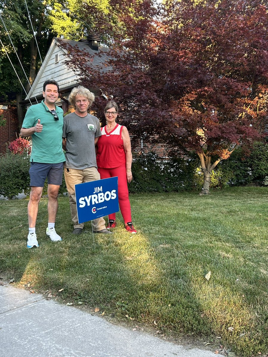 Jim4BEY's tweet photo. It’s been an amazing few days on the campaign trail. 

From knocking on doors in Beaches-East York to speaking to people on streets of our community. https://t.co/NS5b5D5Flw