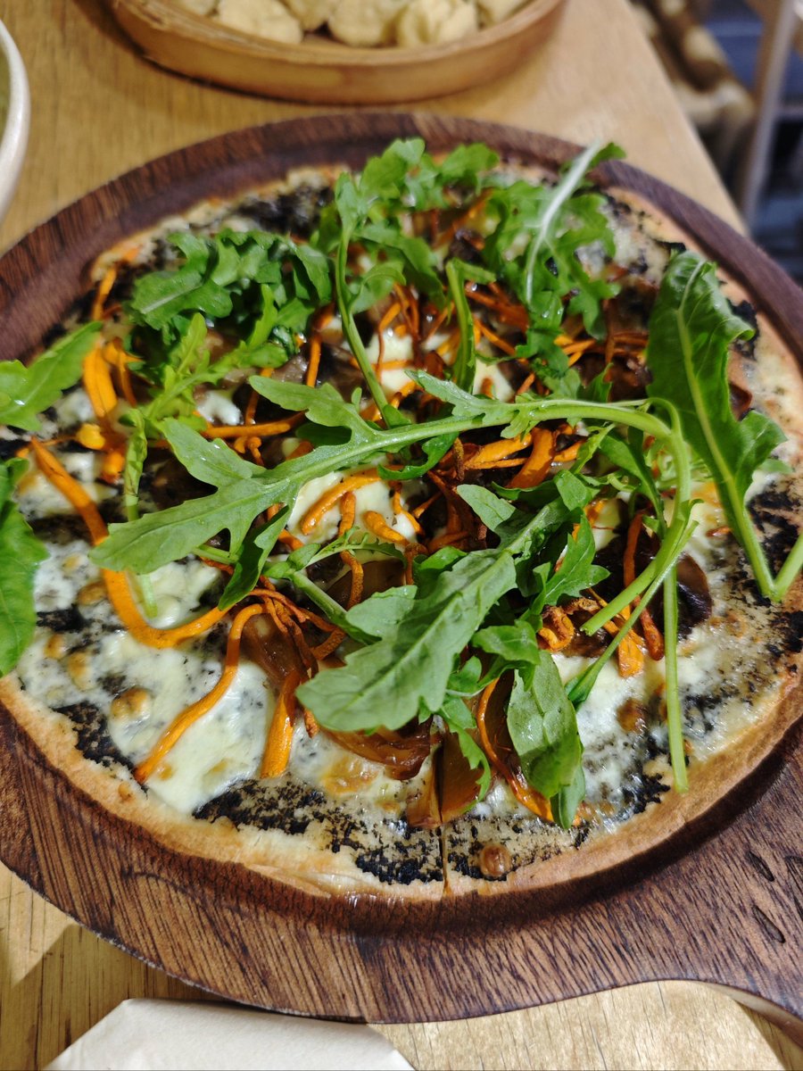 Shacoyiaaa's tweet photo. [Just a quick weeknight win: warm mushroom toast with a sprinkle of parmesan and a side of citrus greens—easy, cozy, and so satisfying! ]， https://t.co/0IUTzL4w5Y