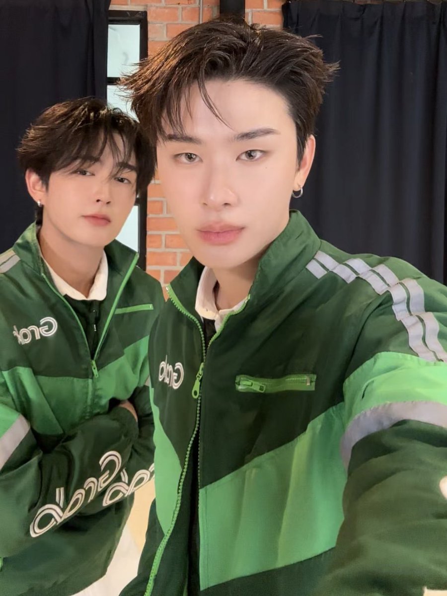 myboososhine's tweet photo. ห้ะ น้องเน้กรอถ่ายอยู่หลังกล้องจริงๆ😭 https://t.co/ZQBLkZQS5j