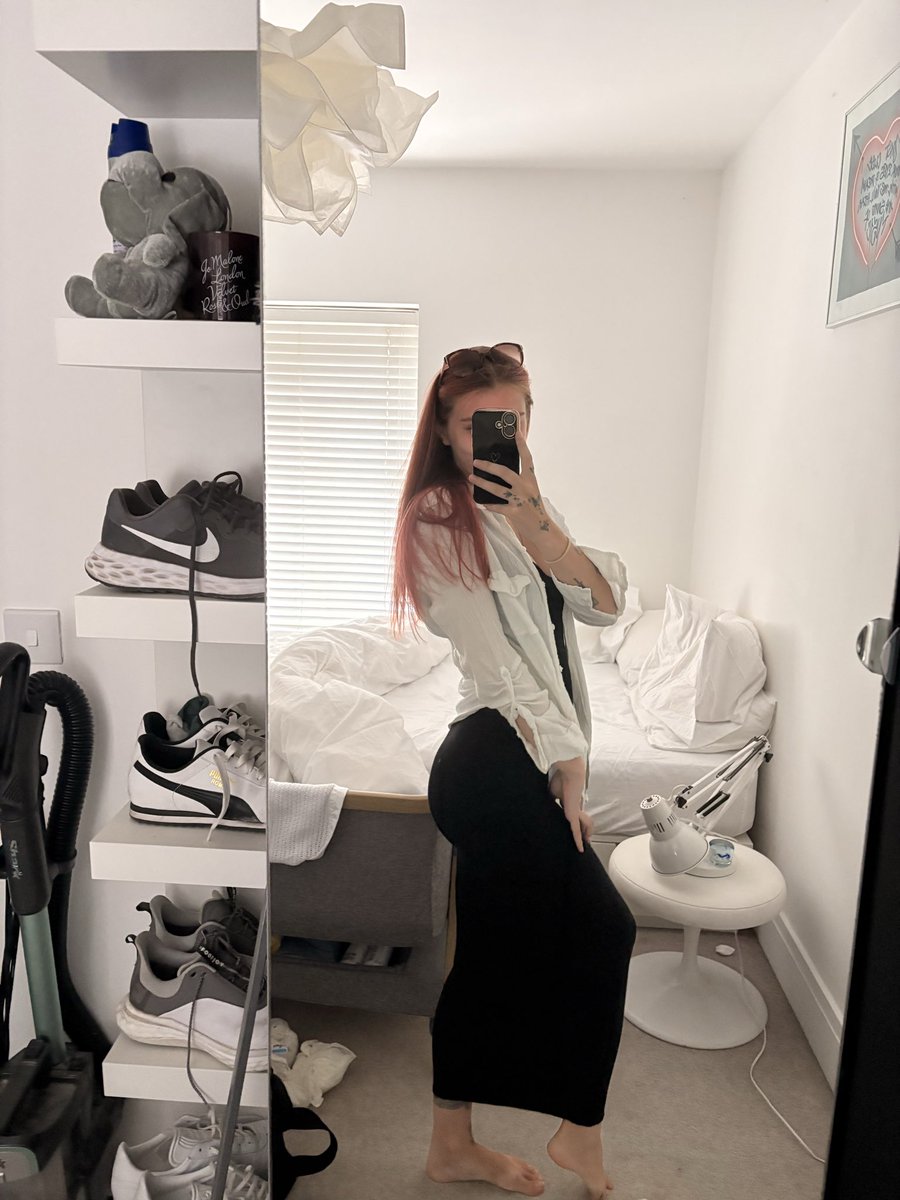 mummy_mitchell's tweet photo. Who’s online? Uk loser/cucks?🤍

Findom paypig fincuck 18+ ukseller https://t.co/XHiPQknDeq