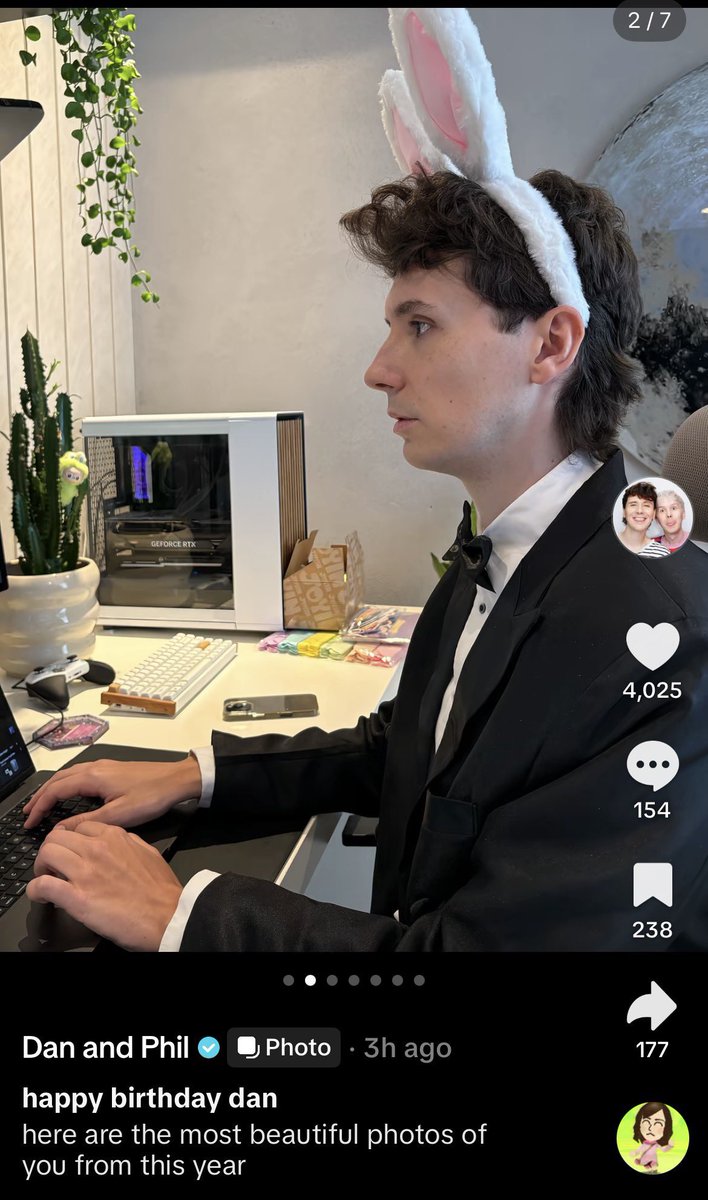 vmpirednp's tweet photo. do you guys remember when phil posted dan EVERYWHERE on dan's first birthday being publicly his boyfriend 💔💔 that's his man https://t.co/UYFnYhma51