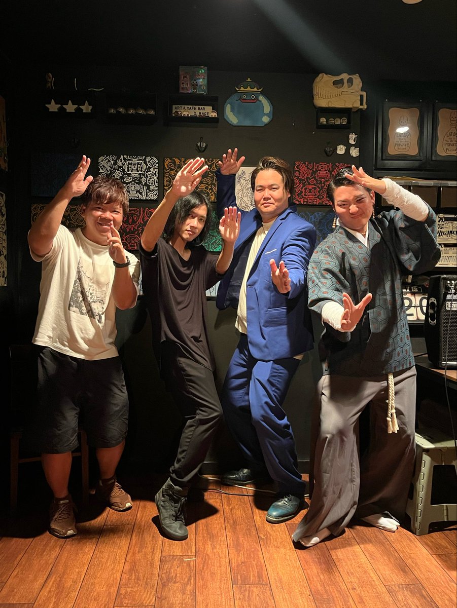 Garage_HotRod's tweet photo. 8/20 GARAGE【acoustic BOMB】

ご来店の皆様 ご出演の皆様 ありがとうございました！

ACT/
BOTTA (愛媛) 
よしき (fr.艶艶)
阿波踊人
Ryuzo (FRACTAL CODE) https://t.co/mAwvxhfLgE