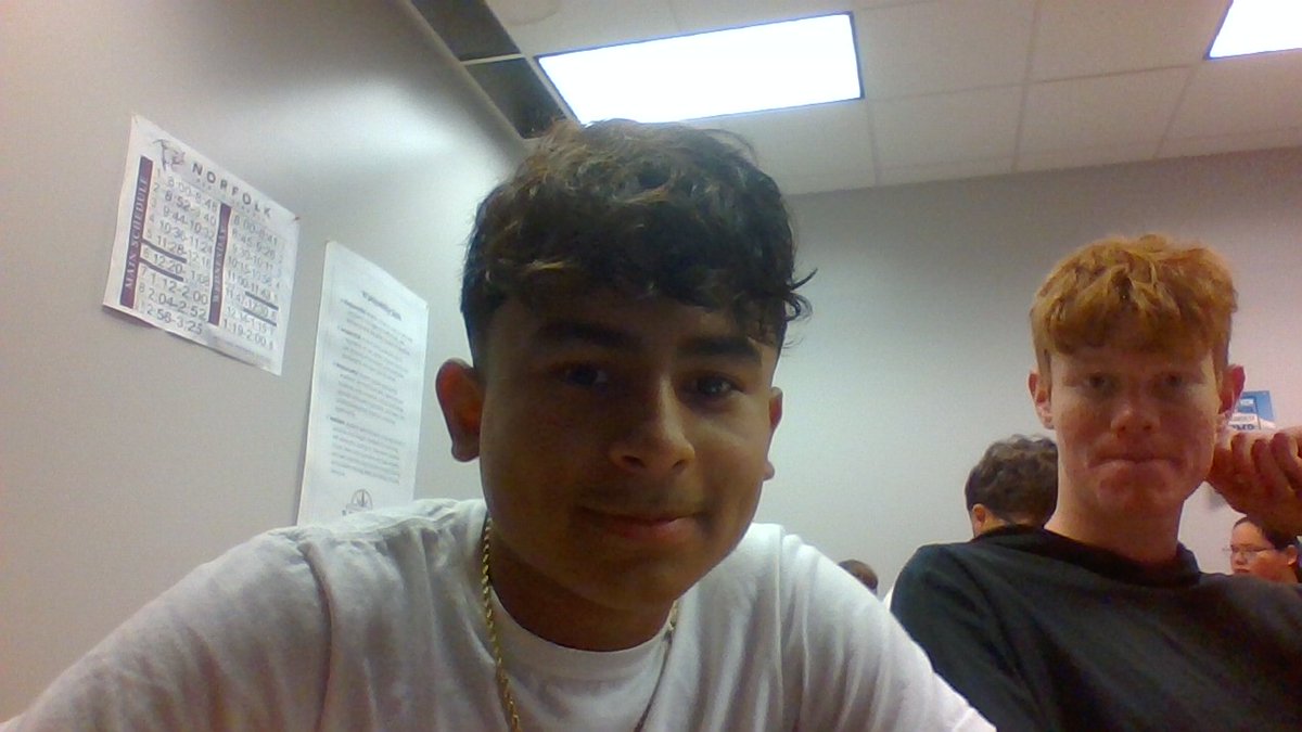 JaidyneMar84's tweet photo. Pov: Your boyfriend is jerking your shi with his feet mid-class https://t.co/VYIGZNwIjQ