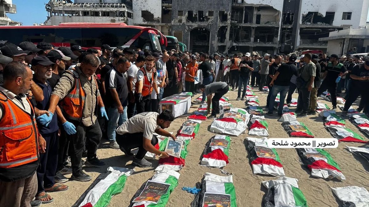 Timesofgaza's tweet photo. 50 martyrs were recovered three years after the start of the genocidal war on Gaza. https://t.co/TCuEd6Wkxt