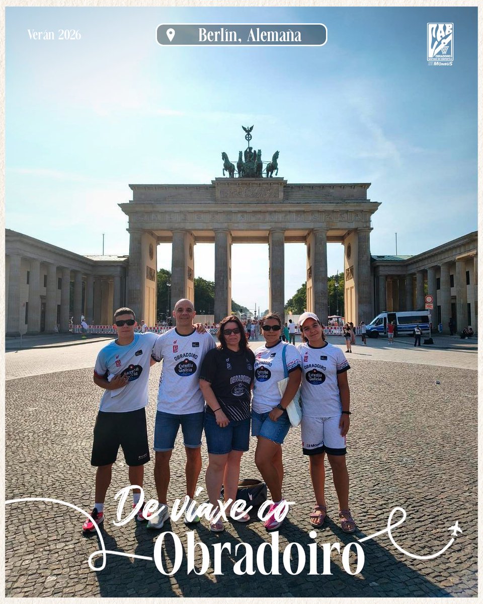 OBRADOIROCAB's tweet photo. A familia Raviña Nieto faise notar por Alemaña #DeViaxecoObradoiro 🇩🇪

E se volve a manga curta? 🤔 https://t.co/IkFY1U9J8Q