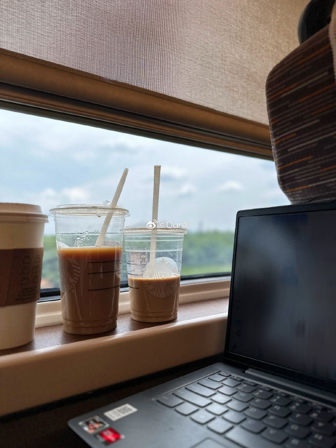 JanD156's tweet photo. Got 10 mins of unplanned chill after wrapping the quick task—coffee + window view = perfect midday reset. https://t.co/VoZEpw38av