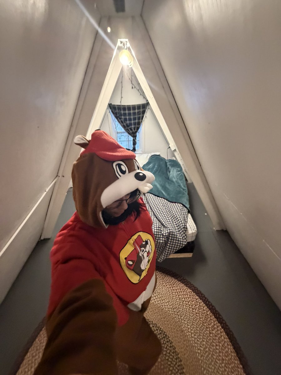 betterthaanuu's tweet photo. who loves my onesie 🤭🤭 

findom paypig domme buyingcontent latina https://t.co/GgbNlvrj4N