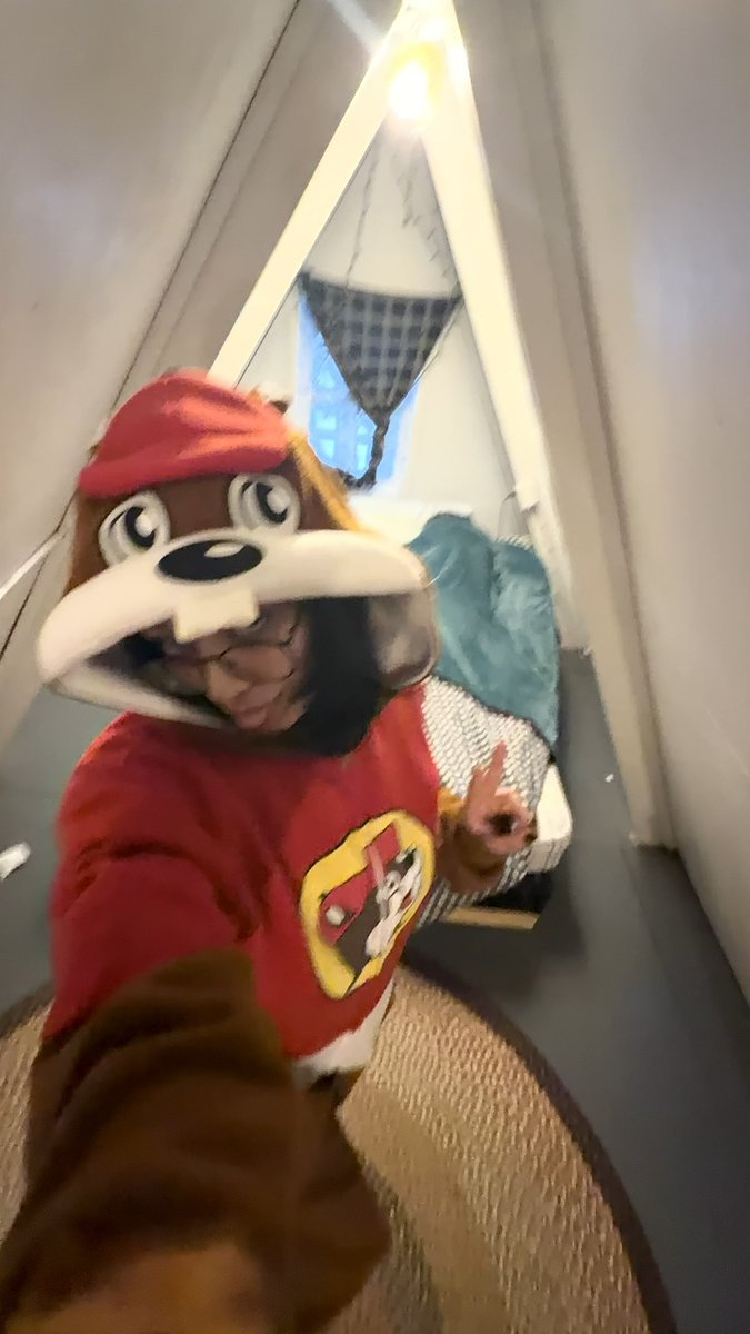 betterthaanuu's tweet photo. who loves my onesie 🤭🤭 

findom paypig domme buyingcontent latina https://t.co/GgbNlvrj4N