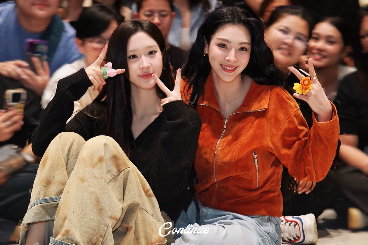 continue_ing's tweet photo. ✌🏻✌🏻✌🏻✌🏻✌🏻✌🏻

@malisorn00 @atomprys

FAYEATOM GLOBAL RISING ICONS
#LSA50ICONSxFayeAtom
#FayePeraya #FayeAtom #AtomPariya https://t.co/93EyHxuE3r
