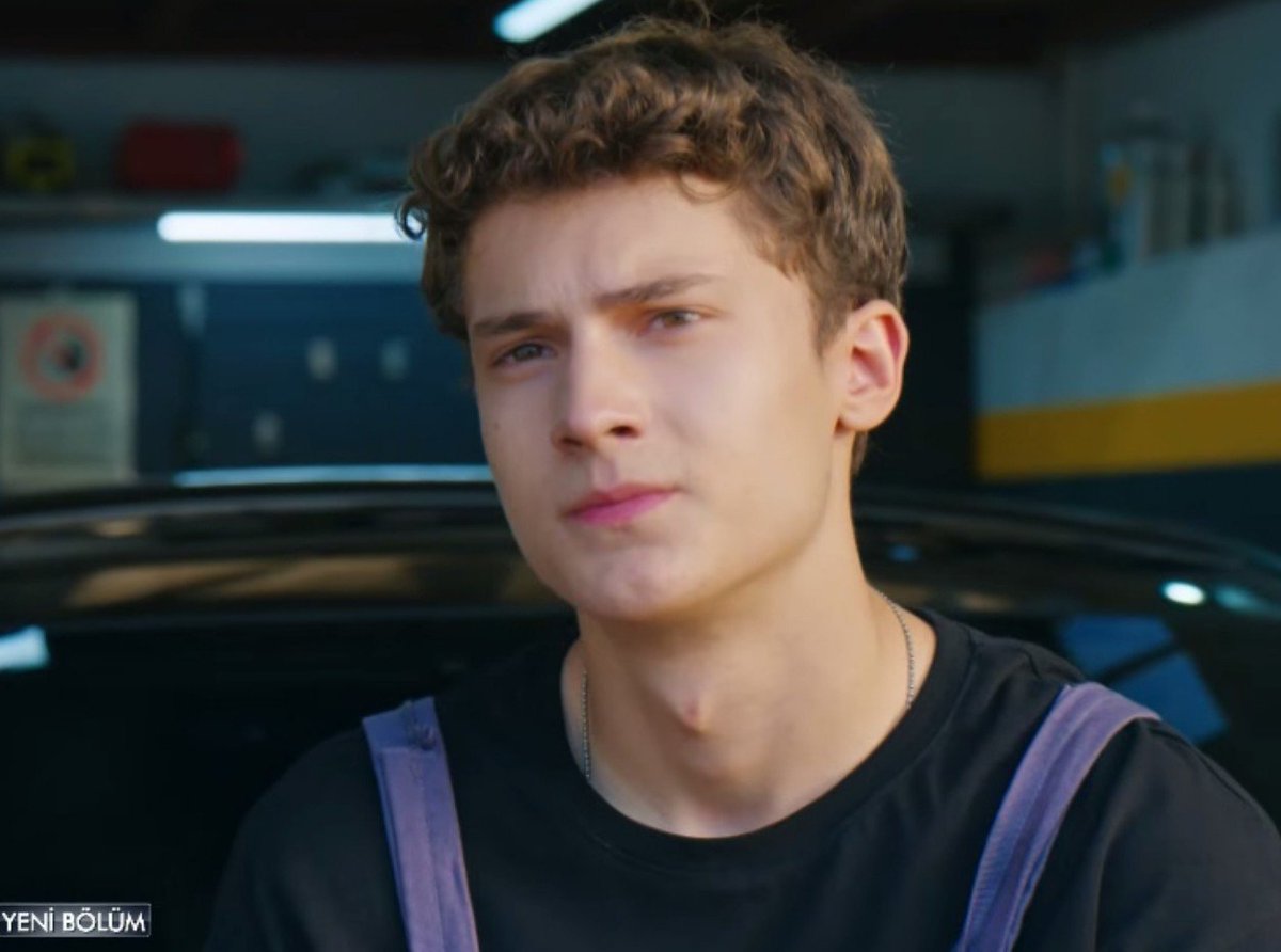 sweethoneyys's tweet photo. " bir kalp sizin için atarken onu paramparça ediyorsunuz, atmayı bırakınca da kaybetmeyi kabullenemiyorsunuz"

LEYLA AKKAYA. https://t.co/3UECyBHs9O