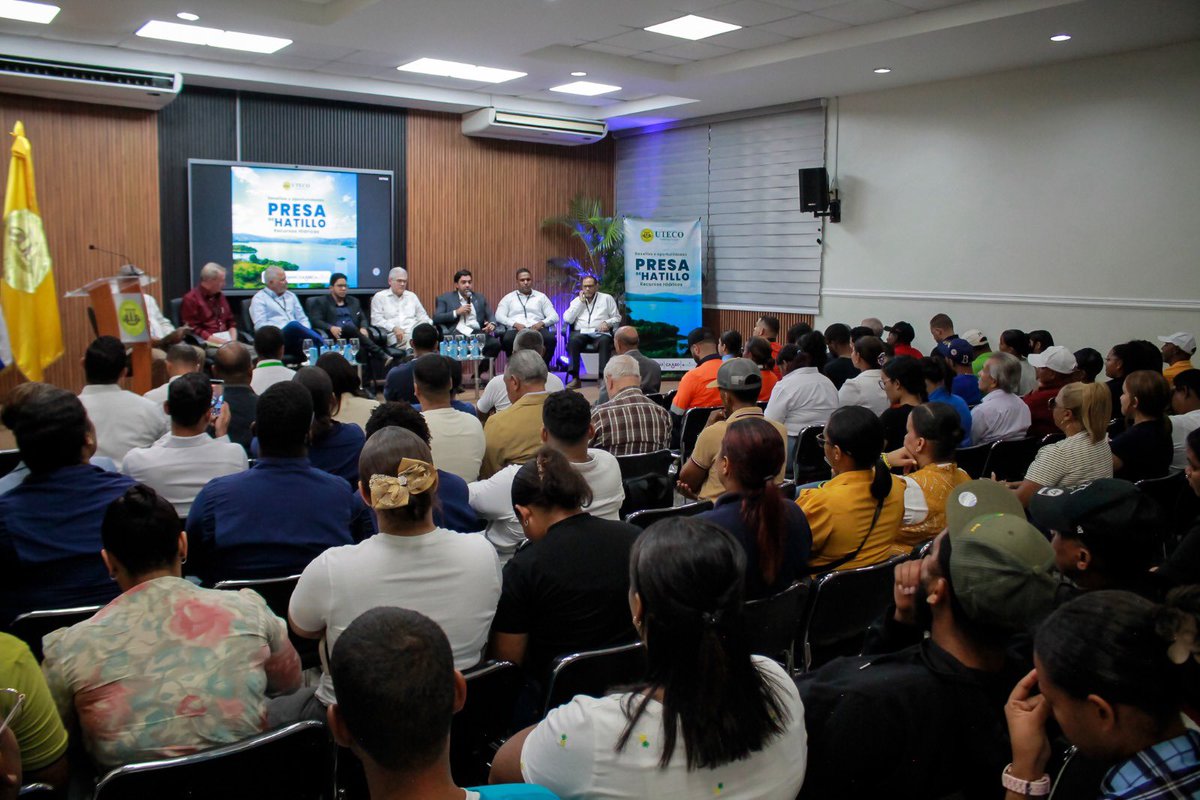egehidrd's tweet photo. Administrador de EGEHID destaca el valor estratégico de la presa de Hatillo. 

#PresaDeHatillo
#LimpiezaDeHatillo
#Egehid
#Cotuí
#SánchezRamírez

Más del contenido en https://t.co/Q9xCKUvdmx
¡La energía sostenible del país! https://t.co/cT7n3vxW16